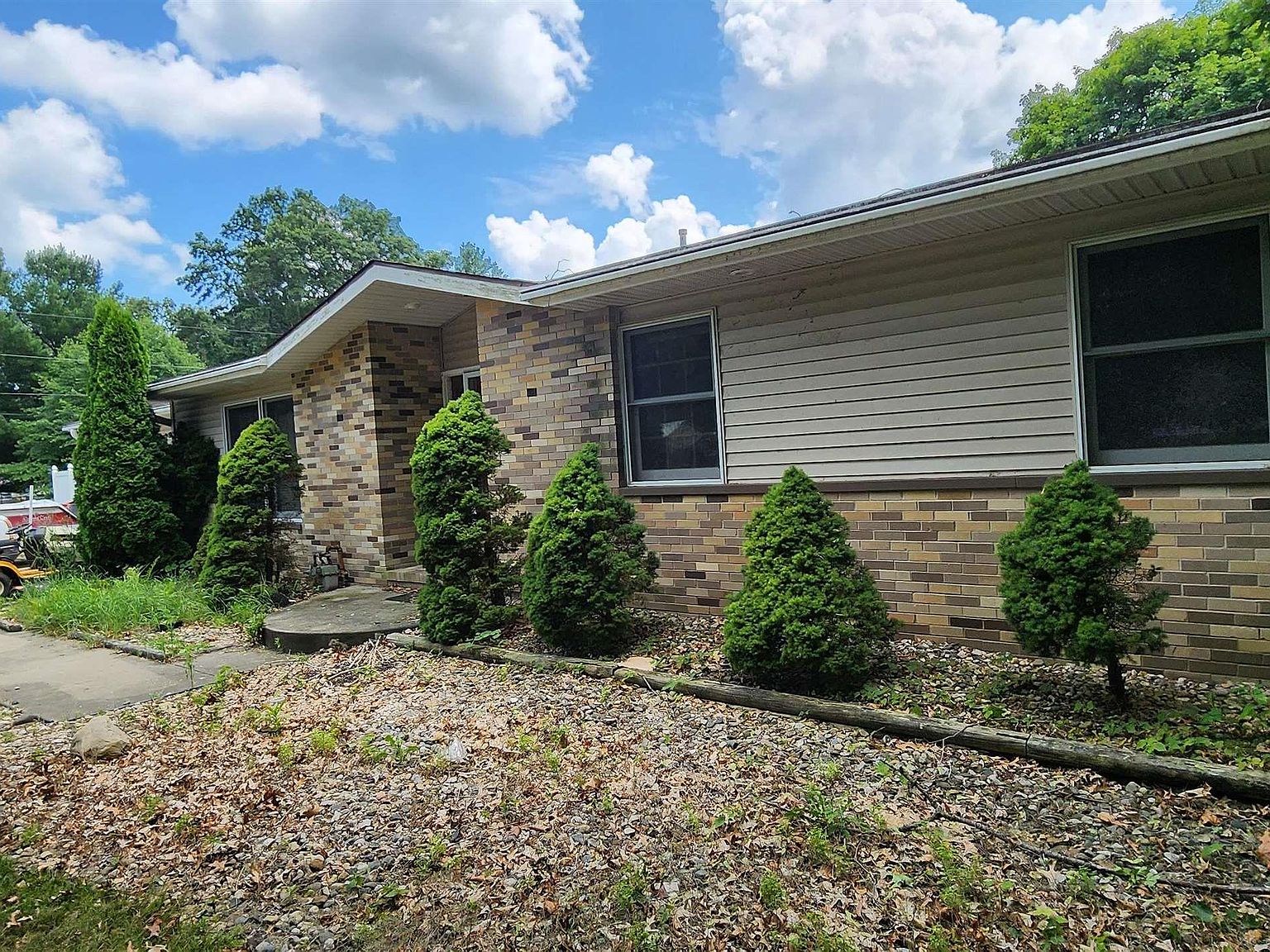 25738 Lake Dr, Elkhart, IN 46514 | Zillow