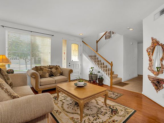 5th image of 2164 Naples Ct