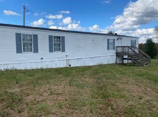 1105 Fairfield Rd, Westmoreland, TN 37186