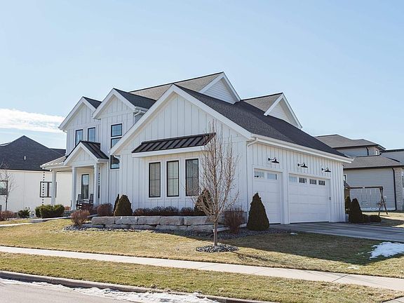 3rd image of 4872 Augusta Drive