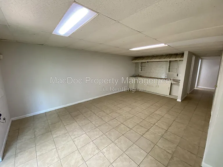 130 Janney Ct — Photo 29