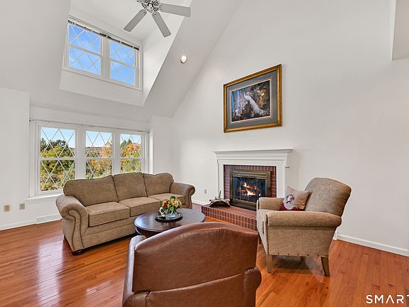 5th image of 118 Moose Meadow Road