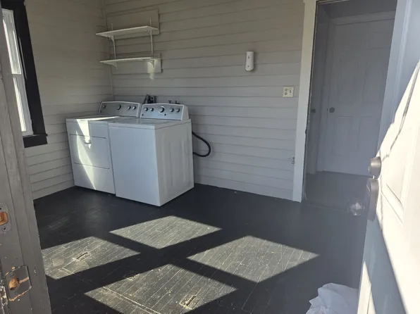 102 E Virginia Rd, Arenzville, IL 62611