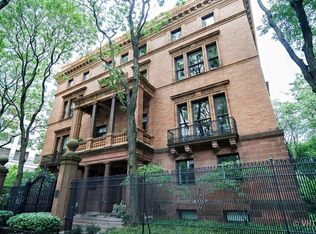 1500 N Astor St APT 9, Chicago, IL