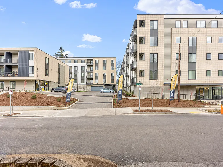Marquam Heights — Photo 33