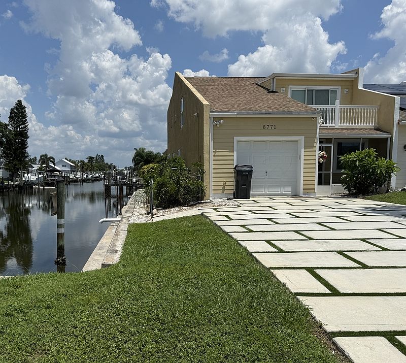 1st image of 8771 Bay Pointe Dr #1
