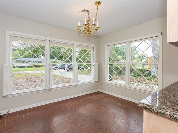 5th image of 91 Oakleigh Ln
