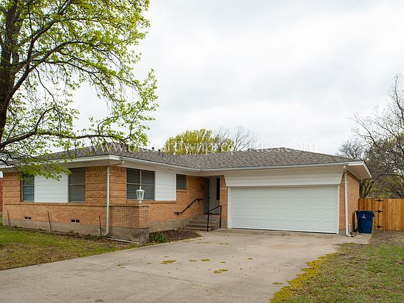 2nd image of 9441 Dogwood St