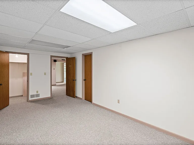 11129 Ash St — Photo 37
