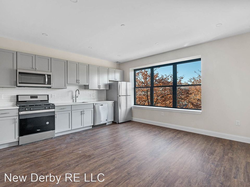1st image of 14-22 New Derby St #204