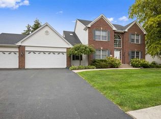 1695 Oakpark Dr, Rockford, IL 61107