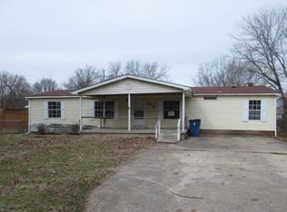 114 E Conner Ave, Fairland, OK 74343