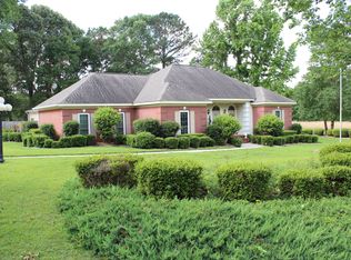 3 Summertree Pl, Hattiesburg, MS 39402