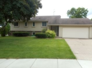 6152 132nd Way, Apple Valley, MN 55124