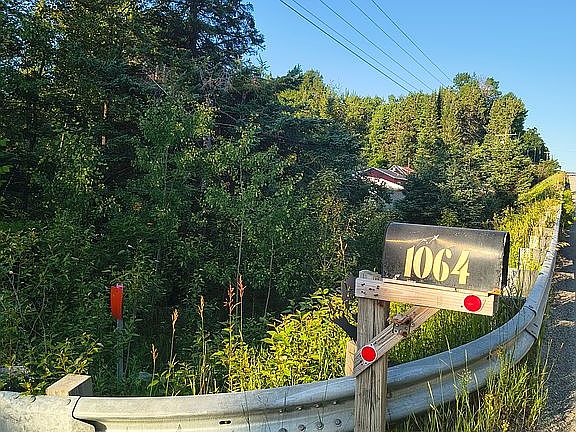 5th image of 1064 Thumb Lake Rd