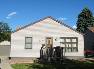 1607 S Main St, Aberdeen, SD 57401