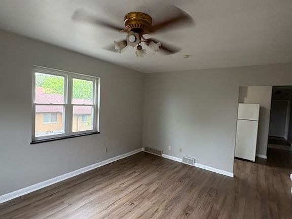 3rd image of 12 S Westview Ave APT 4