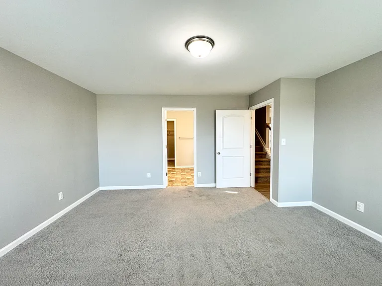 8077 Driftwood Loop — Photo 18