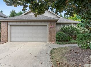 49 Douglas Ct, Tallmadge, OH 44278
