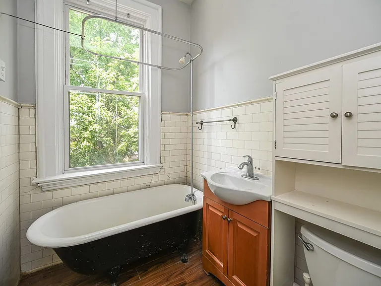 2431 Ohio Ave #4 — Photo 11
