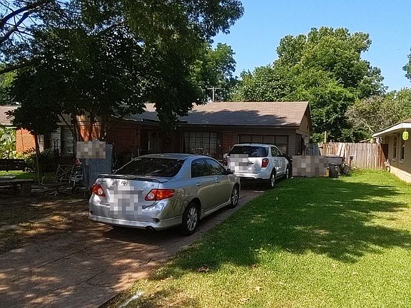 2nd image of 2806 E Cavett Dr