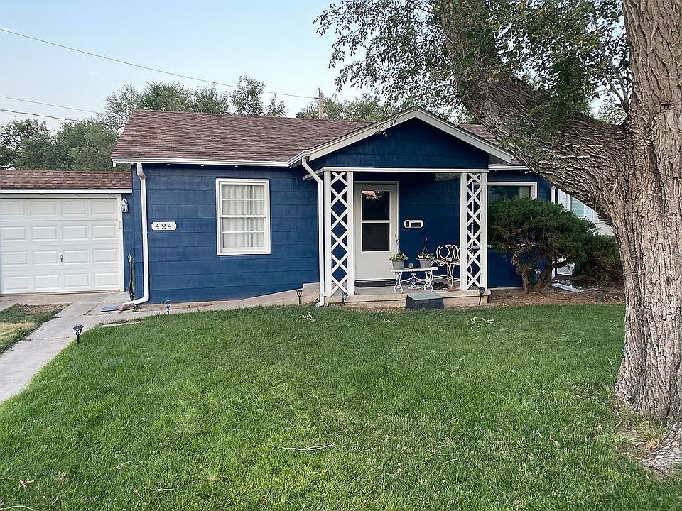 1st image of 424 Acero Ave