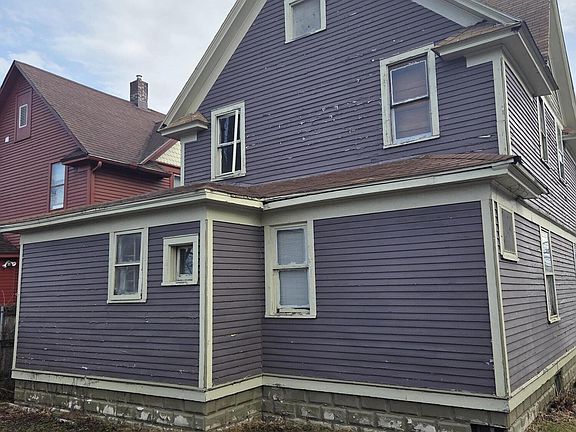 3rd image of 528 Potter St