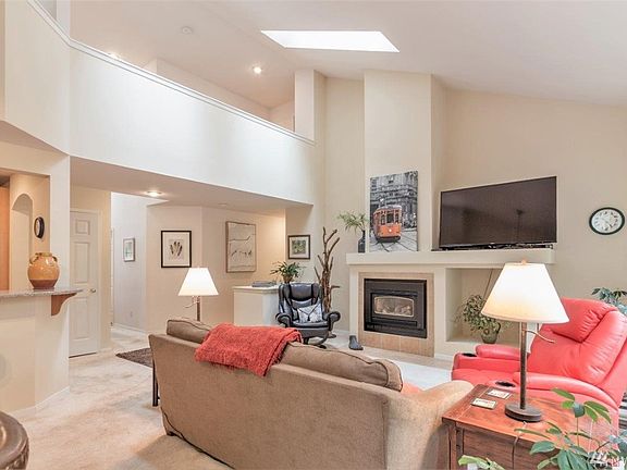 5th image of 55 McKenzie Ln