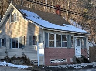 464 W River Rd, Hooksett, NH 03106