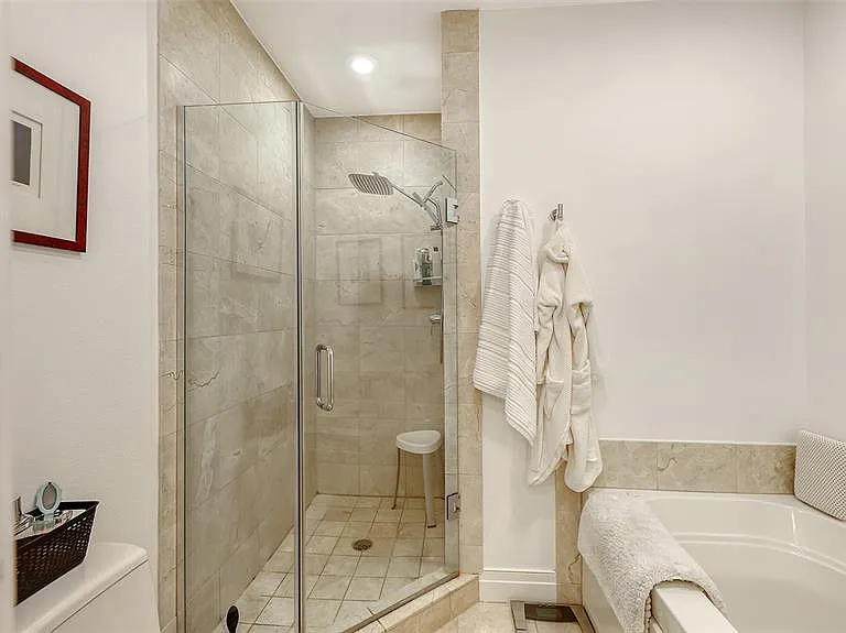 235 Cocoanut Ave #128E — Photo 39