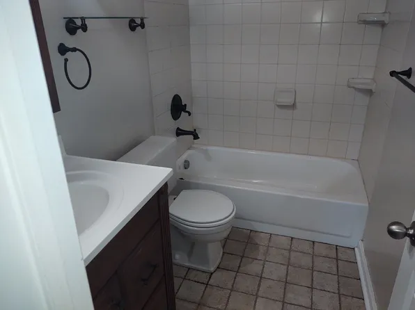 1921 Shepherds Gate, Chesapeake, VA 23320