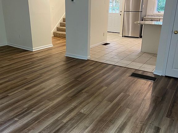3rd image of 89 Center St APT 4