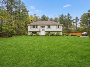 14 Treetop Ln, Duxbury, MA 02332