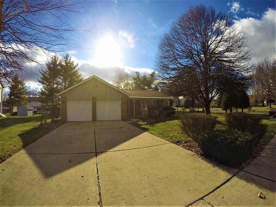 1st image of 6 Shannon Dr
