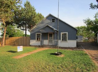 203 W McLain St, Seymour, TX 76380