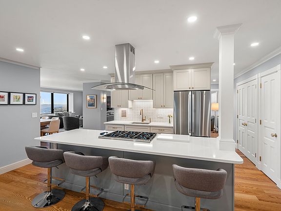 4th image of 65 E India Row APT 27F