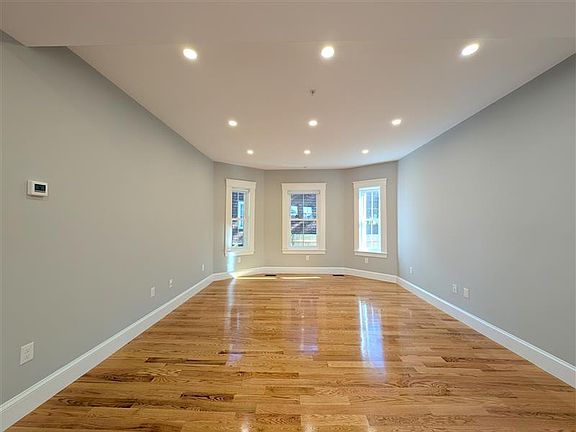 5th image of 86 Orchard St #A