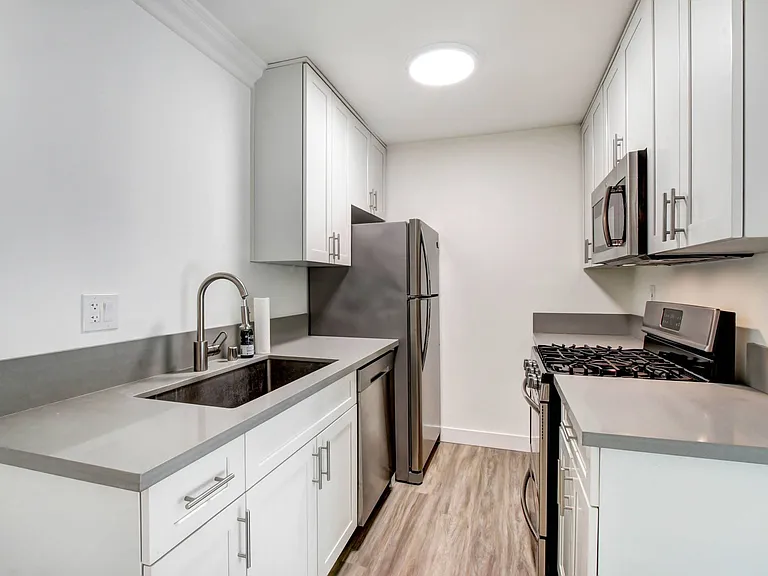 1022 Euclid — Photo 1