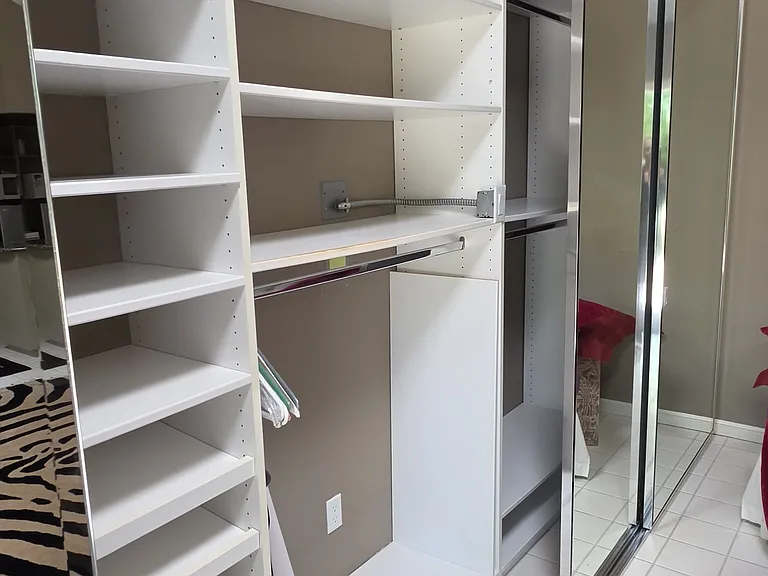 Studio Wall to Wall Closet