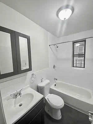 Rented by Zjama Realty Corp | media 17