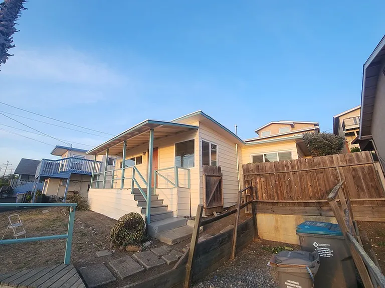 2636 Ironwood Ave — Photo 4