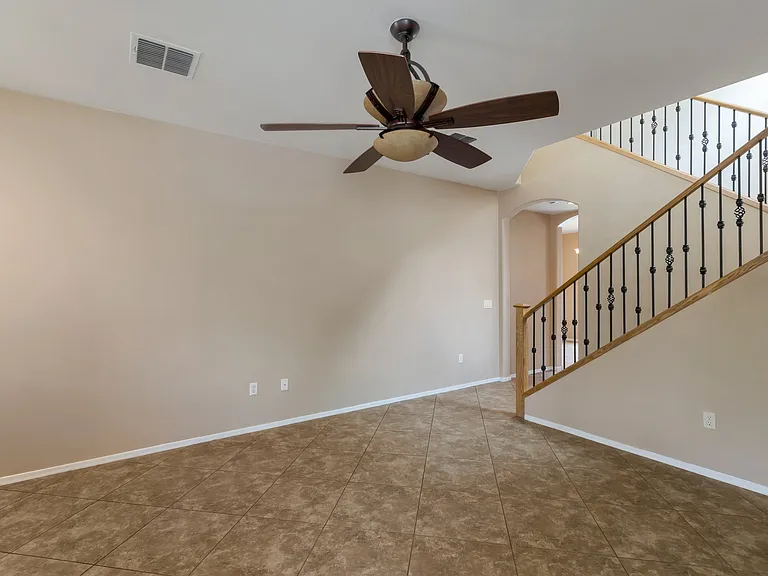 1595 W Gleaming Moon Ln — Photo 3