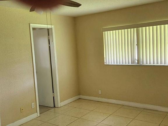 5th image of 1076 NW 86th Avenue #B-116