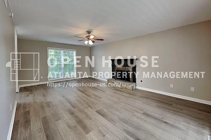 31 Courtney Ln — Photo 3
