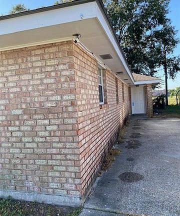2nd image of 22 Phillip Ct