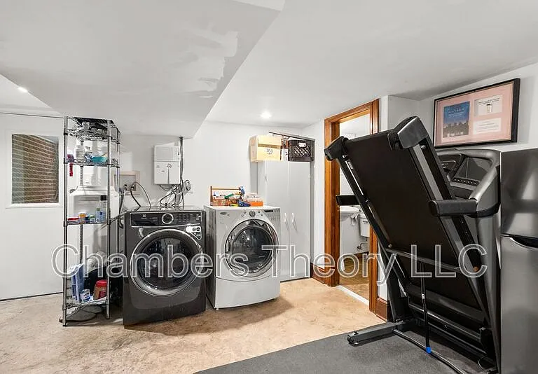 3532 Warder St NW — Photo 38