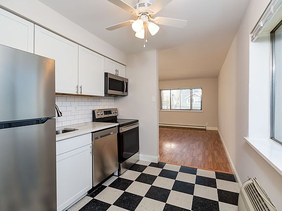 5th image of 7290 Zephyr Pl