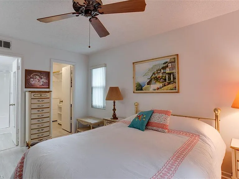 4351 27th Ct SW #203 — Photo 18