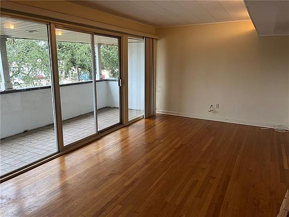 3rd image of 247 Opal St APT A