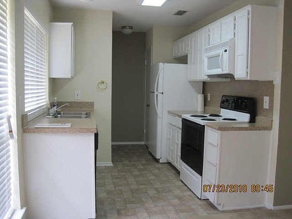 5th image of 907 Huntington Dr